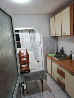 Particular vând apartament doua camere in Năvodari  - imagine 5