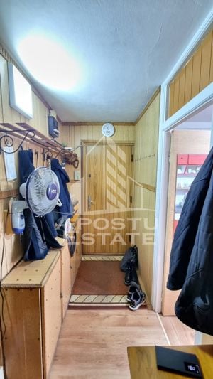 Apartament cu 3 camere, 2 bai, centrala proprie, zona Calea Lipovei - imagine 8