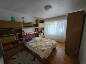 De vinzare apartament cu 4 camera in Moinesti, Judetul Bacau. - imagine 2