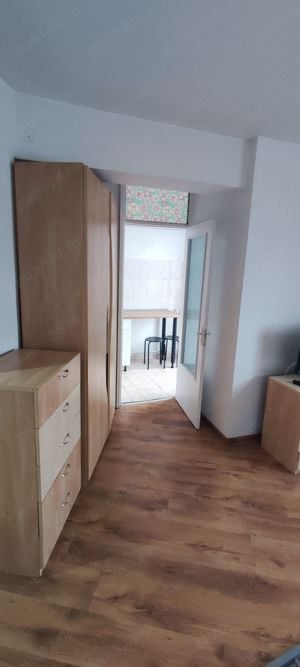 Închiriez apartament o cameră. - imagine 4