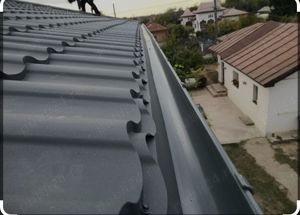 Meserias executam acoperișuri și reparații casa sau bloc 