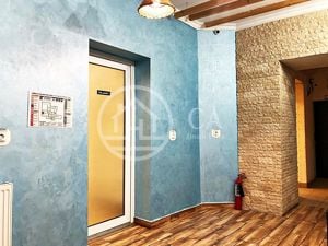 Spatiu comercial de inchiriat cu 5 camere pe Republicii, Oradea - imagine 3