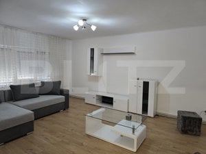 Apartament cu 3 camere, 77 mp, zona Micro 17 - imagine 2