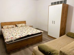 De inchiriat apartament cu 3 camere in Galati, Centru, loc de parcare