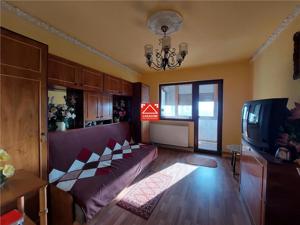 Apartament 3 camere, zona Vlaicu, Lebada - imagine 6