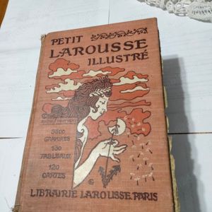 Petit Larousse Illustre de Claude Auge