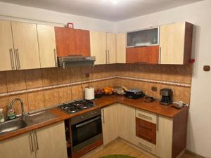 Închiriez apartament două camere etaj 1 micro 3