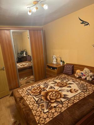 Închiriez apartament două camere etaj 1 micro 3 - imagine 7