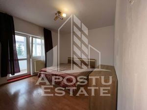 Apartament cu 2 camere, decomandat, etaj intermediar, zona Odobescu - imagine 3