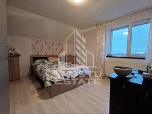 Casa individuala,izolata termic, 5 camere, curte proprie,2 bai, Ronat. - imagine 5