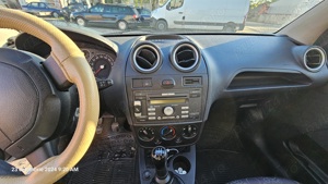 Ford Fiesta an 2008 - imagine 4
