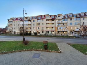 De vânzare apartament 3 camere, ultracentral, Covasna - imagine 4