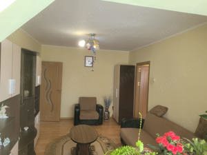 Închiriez apartament cu 2 camere Trivale  - imagine 1