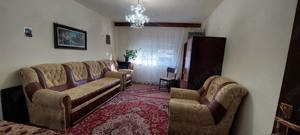 Apartament cu 3 camere , decomandat, Tractorul