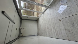 Container de vanzare