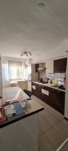 Vand apartament 3 camere zona Garii