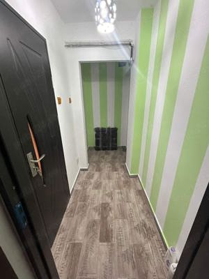 De vânzare apartament cu 2 camere, zona Piata Mica, - imagine 2