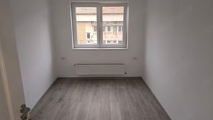 Vand apartament 2 camere decomandat in Deva, zona Gojdu, etaj 2, bloc de 4 etaje de caramida, - imagine 7