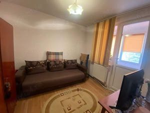 De vanzare apartament 4 camere - imagine 2