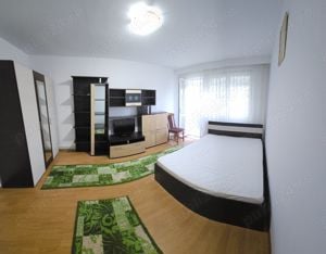 Inchiriez apartament 3 camere