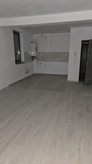 Vand apartament 2 camere,Giroc, et. 2, loc  parcare  - imagine 3