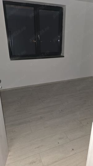 Vand apartament 2 camere,Giroc, et. 2, loc  parcare  - imagine 4