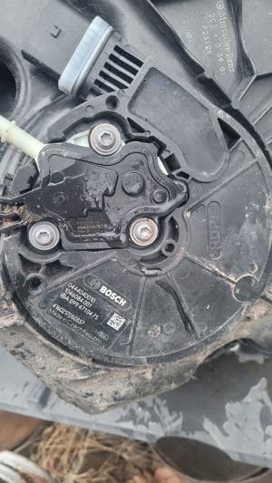 Rezervor Adblue Mercedes W205, an 2016 Cod A2054703901 - imagine 2