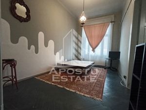 Apartament 2 camere, decomandat, centrala proprie, situat Semicentral. - imagine 2