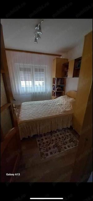 Vând apartament 3camere decomandate, 2 băi, etaj 4 - imagine 6