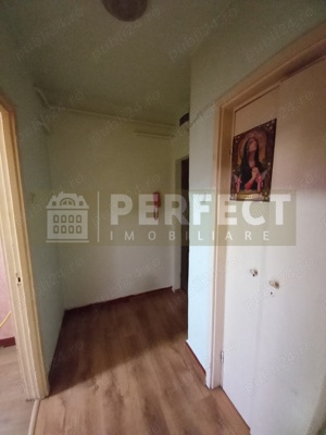 Apartament 2 camere, et 4 4, Nord - Arinului - 37000 euro - imagine 3