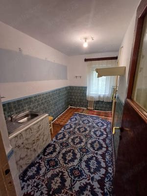 De vanzare apartament cu 3 camere decomandat - imagine 7