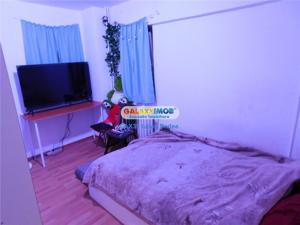 Apartament 3 camere decomandat bloc 1984 etaj 7 10 - Bl. Basarabia - imagine 3