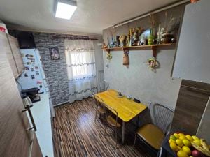 vand apartament 3 camere Gheorghe doja floresti  - imagine 9