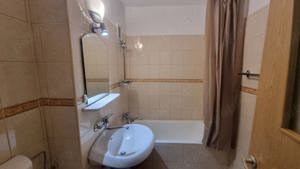 Inchiriere apartament 3 camere, spatios, ultracentral, 2 bai, etaj 2, lift nou - imagine 3