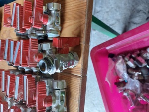 vând robineți de apa  - imagine 3