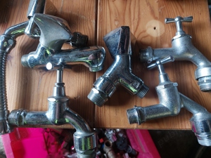 vând  robineți de apa  - imagine 4