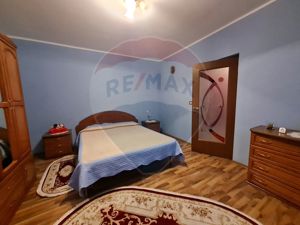 Casă cu 6 camere de vânzare in zona de munte - imagine 8