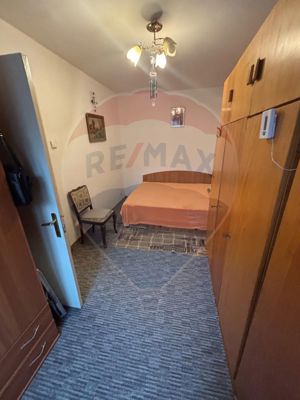 Apartament cu 2 camere de vânzare în zona Craiovita Noua - imagine 8