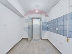 Apartament cu 4 camere de închiriat în zona Centrul Civic - imagine 4