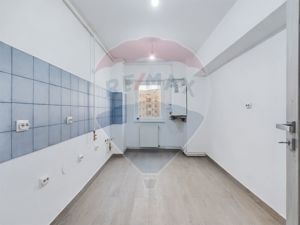 Apartament cu 4 camere de închiriat în zona Centrul Civic - imagine 3