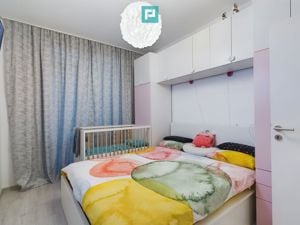 Apartament modern cu 3 camere și curte privată generoasă – Dumbrăvița - imagine 9