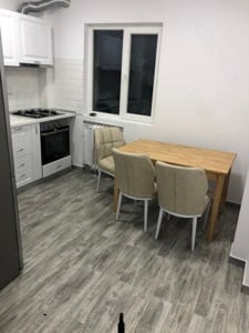 Închiriez apartament 3 camere Metrou Râul Doamnei  - imagine 7