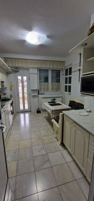 Coiciu, o vila construita pe cadre de beton, bine compartimentata. - imagine 17 Coiciu, o vila construita pe cadre de beton, bine compartimentata. - imagine 17