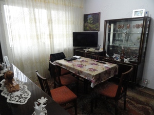 Apartament 3 camere, baie cu geam, etaj 3 zona buna in Vlaicu, garaj - imagine 2