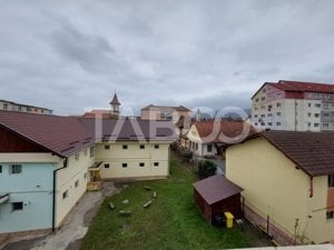 Apartament de vanzare 53 mp 3 camere etaj 3 zona Stejarului Cisnadie - imagine 11