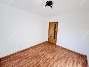 Apartament cu 3 camere si balcon situat in zona Rahovei din Sibiu - imagine 6