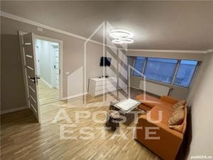 Apartament cu 3 camere in zona Spitalulu Judetean, cemtrala termica - imagine 2