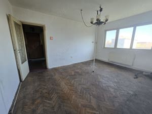 Bd. Cetății, apartament cu 3 camere cu centrală proprie - imagine 2