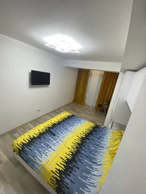 Închiriez apartament cu 3 camere, in zona VIVO - imagine 4