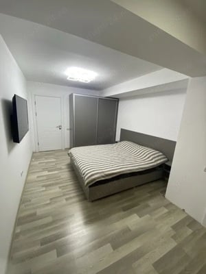 Închiriez apartament cu 3 camere, in zona VIVO - imagine 5